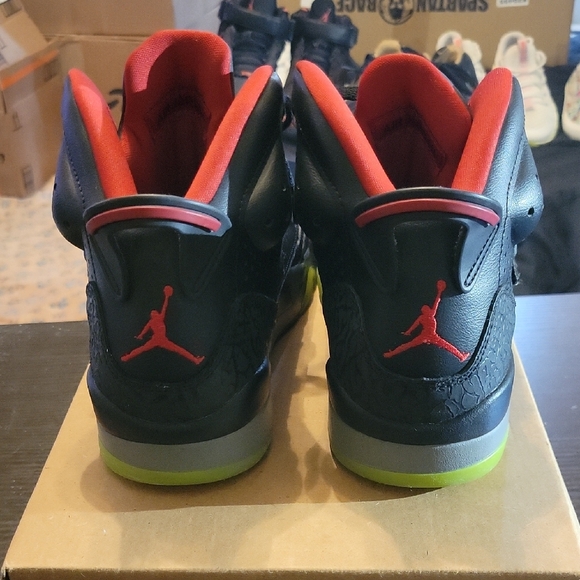 Jordan Son of Mars Rare Marvin The Martian (2015) Mens 7.5 Womens 9 EUC - Picture 5 of 10